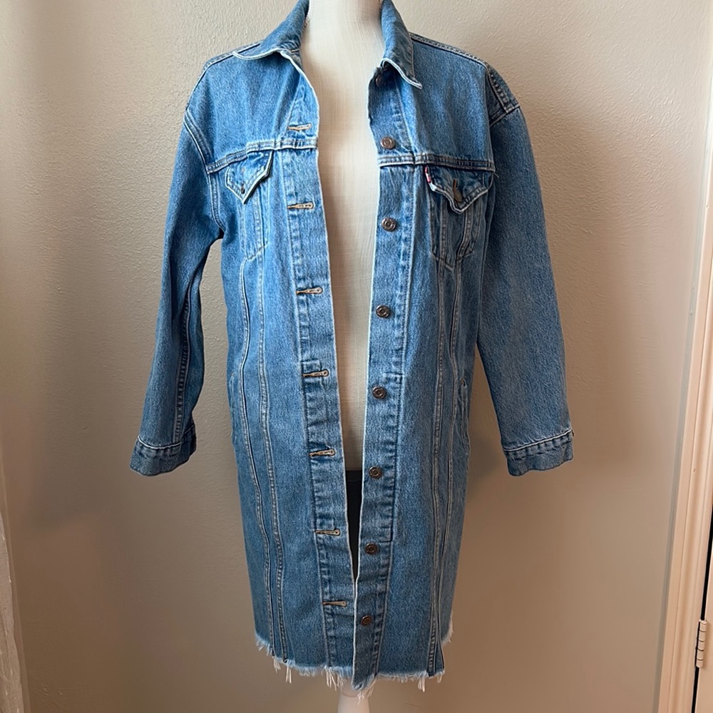 Levi’s Extra Long Trucker Jacket